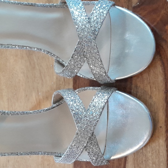 New -Sparkly David Bridal heels - Picture 13 of 16